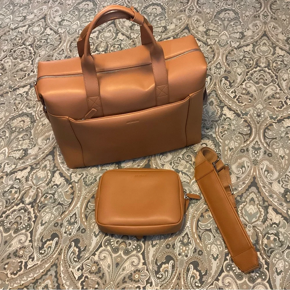 Like New MONOS Metro Duffel Vegan Leather Saddle Tan Used 1x - Picture 10 of 16